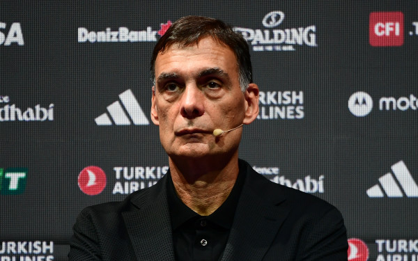 Μπάσκετ: Βαριά «καμπάνα» στον Μπαρτζώκα από τη ΔΕΑΒ