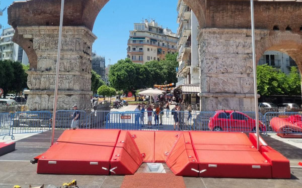 Άλμα επί κοντώ στην Καμάρα: Δείτε LIVE τον αγώνα των γυναικών