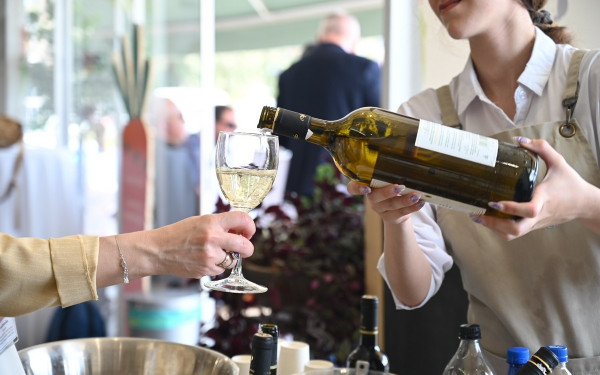 Οι πολλαπλές διαστάσεις του ελληνικού διατροφικού πολιτισμού στο «Plato’s Plate»