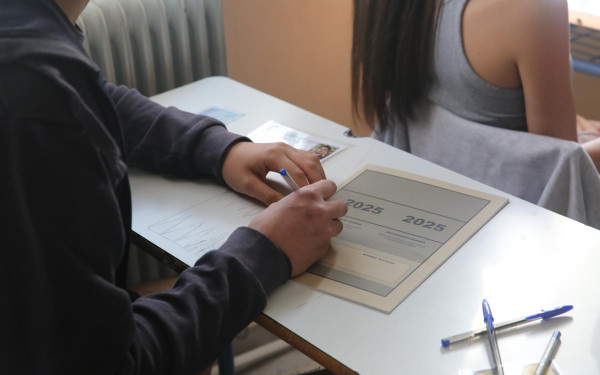 Πανελλαδικές 2025: Τελευταία μέρα εξετάσεων για τους υποψήφιους των ΕΠΑΛ - Το πρόγραμμα των ειδικών μαθημάτων