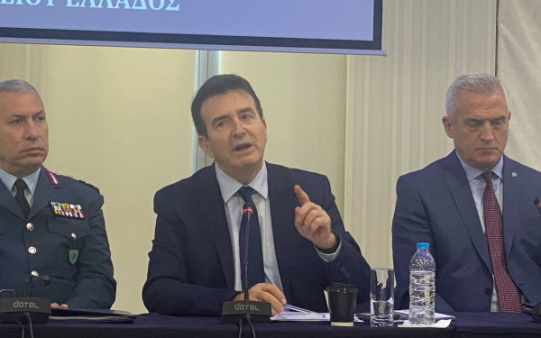 Χρυσοχοΐδης για απειλές από μαφιόζους: Δεν κρυβόμαστε από κανέναν - Θα απομακρύνουμε όσους μετατρέπουν την Ελλάδα σε πεδίο αναμέτρησης