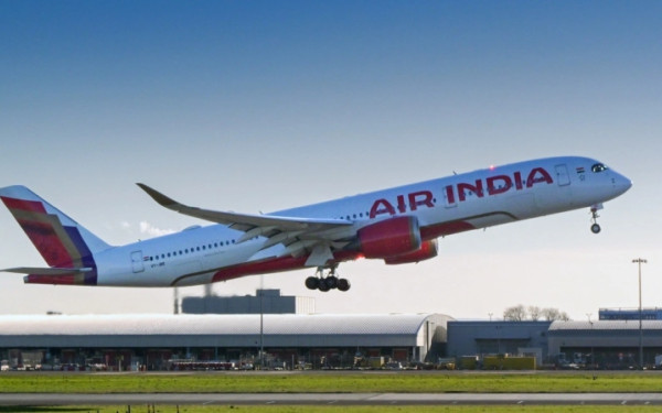 Ινδία: Αεροσκάφος Dreamliner της Air India επέστρεψε στο Χονγκ Κονγκ έπειτα από τεχνικό πρόβλημα