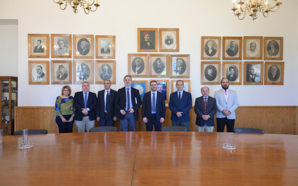 Ν. Ανδρουλάκης από Αίγυπτο: Η κυβέρνηση της να σεβαστεί τον φάκελο που απέστειλε στην UNESCO για τη Μονή Σινά