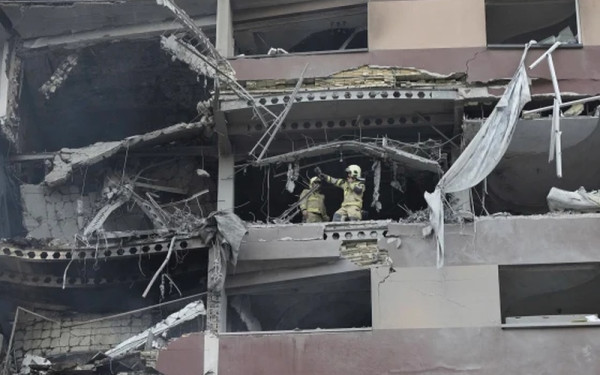 Κρίσιμες ώρες στη Μέση Ανατολή: Παγκόσμια ανησυχία για νέα σύρραξη, μετά τα ισραηλινά πλήγματα στο Ιράν (βίντεο)