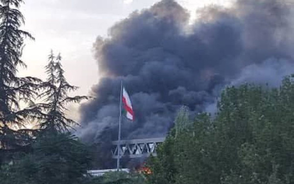 Ισραηλινά πλήγματα στην καρδιά του Ιράν: Στόχος εγκαταστάσεις οπλικών και πυρηνικών υποδομών