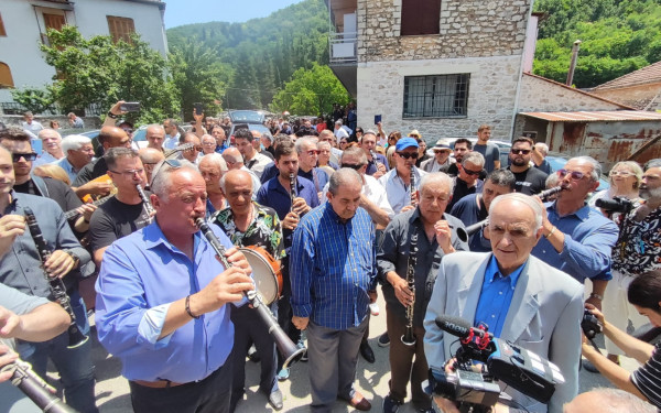 Ιωάννινα: Το τελευταίο αντίο στον Πετρολούκα Χαλκιά