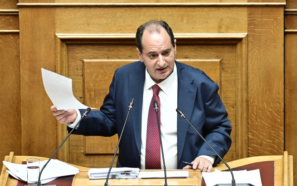 Βουλή - Χρ. Σπίρτζης: «Ζητώ και σήμερα τη συμπερίληψή μου στην απόφαση για τη σύσταση της επιτροπής διερεύνησης»