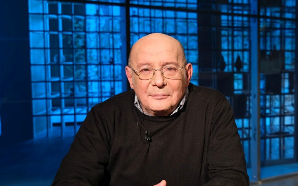 Πέθανε ο σπουδαίος θεατράνθρωπος Βασίλης Παπαβασιλείου (βίντεο) -  Τι δήλωσε για την απώλεια η υπουργός Πολιτισμού Λίνα Μενδώνη