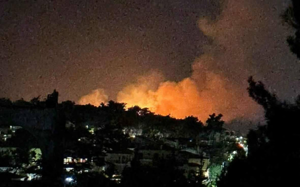 Θεσσαλονίκη - Νύχτα αγωνίας με τρεις φωτιές: Μεγάλο μέτωπο στον Ευαγγελισμό - Καλύτερη η εικόνα στον Λαγκαδά και τους Νέους Επιβάτες (βίντεο)