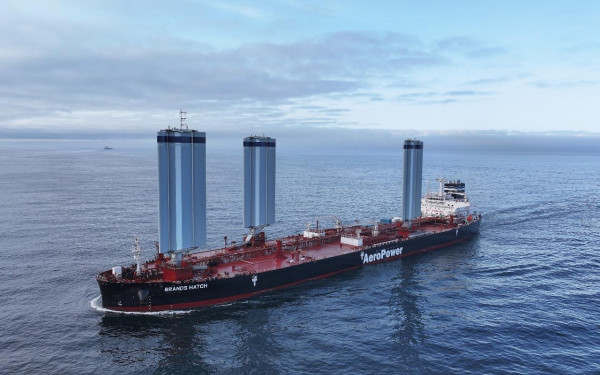 Περίπου 12 δεξαμενόπολοια καυσίμων αναχώρησαν από την Βενεζουέλα με κλειστό το σύστημα αναγνώρισης