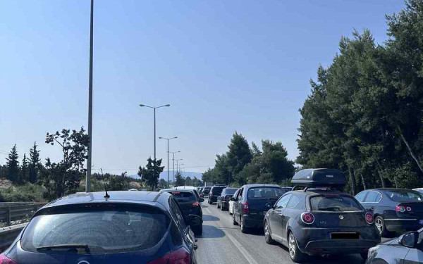 Πού θα ταξιδέψουν οι Έλληνες την Πρωτομαγιά