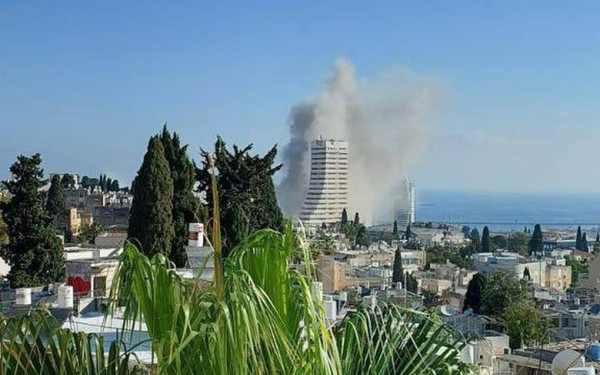 Ισραήλ: 11 τραυματίες από την εκτόξευση 30 πυραύλων του Ιράν (βίντεο)