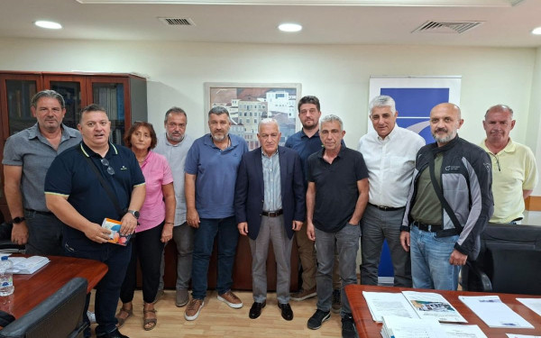 Συνάντηση της ΚΕΔΕ με την ΠΟΕ-ΟΤΑ: Στο επίκεντρο οι προκλήσεις και οι ανάγκες της Τοπικής Αυτοδιοίκησης