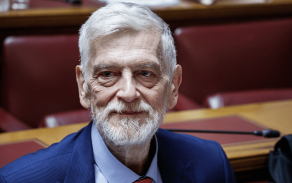 Γιάννης Λοβέρδος από τα Ιεροσόλυμα: "Απόψε το βράδυ όλοι θα κάνουμε Ανάσταση με το Άγιο Φως – Είμαι πολύ συγκινημένος" (βίντεο)