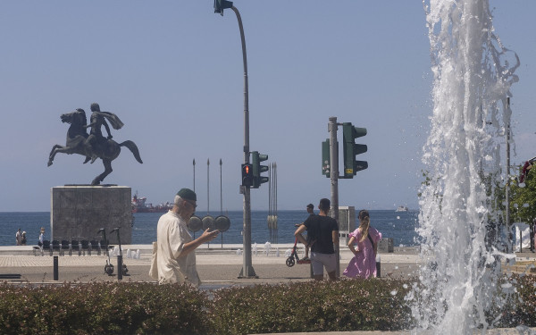 Καύσωνας: «Έβρασαν» 8 περιοχές της χώρας σήμερα - Κατέγραψαν θερμοκρασία άνω των 41 βαθμών Κελσίου