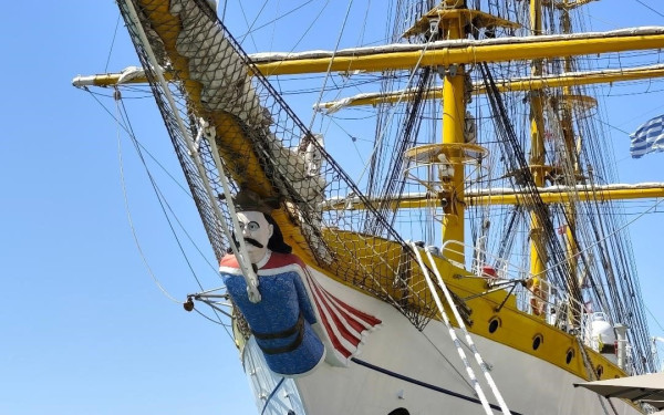 Θεσσαλονίκη: Το ρουμανικό πλοίο «Mircea» στα 86 του χρόνια μεταφέρει γνώση υψηλής ναυσιπλοΐας, εμπιστοσύνη και ανθρώπινη αλληλεγγύη