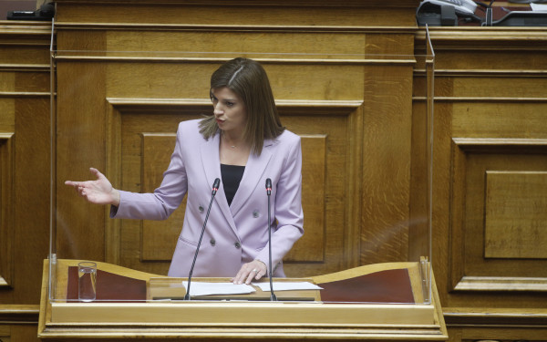 Κ. Νοτοπούλου:  Να αντικατασταθούν σταθερές φυλάξεις της ΕΛΑΣ στη Θεσσαλονίκη με σύγχρονα μέσα τεχνολογίας