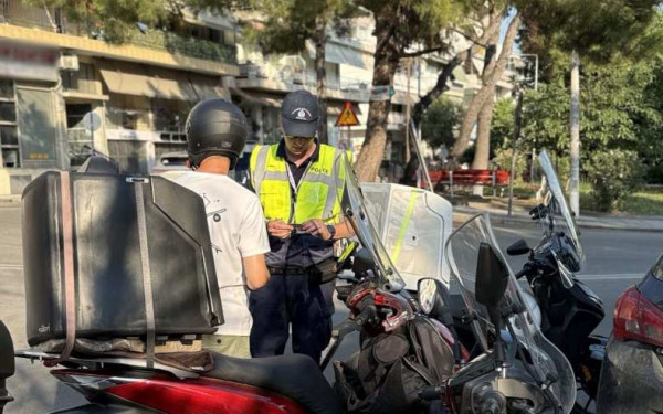 Κεντρική Μακεδονία: 81 παραβάσεις για μη χρήση κράνους - Πάνω από 2.490 πανελλαδικά