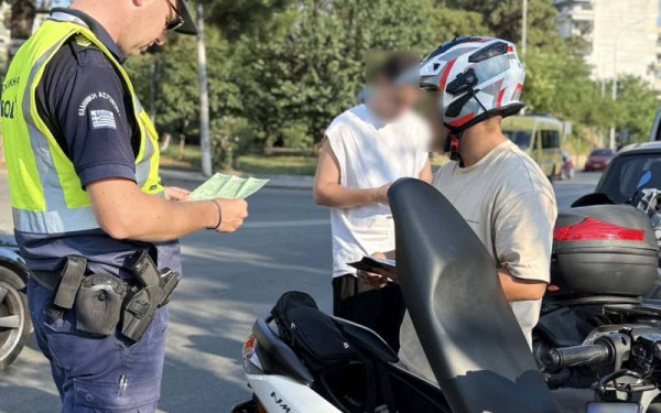 Τροχαία Θεσσαλονίκης: Περισσότεροι από 4 χιλιάδες έλεγχοι για κράνος σε τρεις εβδομάδες