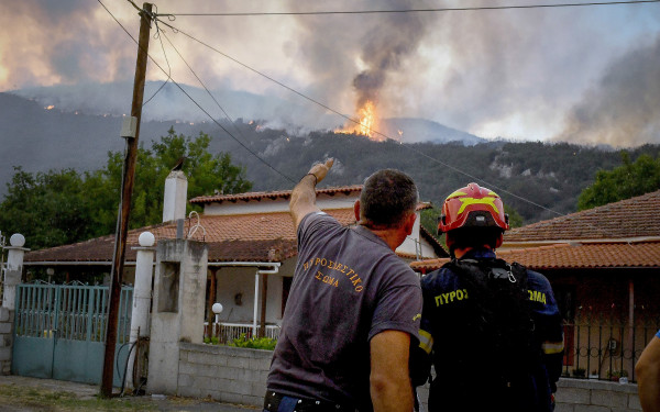 Δίωξη σε βαθμό κακουργήματος στους δύο συλληφθέντες για την πυρκαγιά στον Φενεό