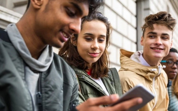 Generation Z: Η μορφωμένη αλλά επισφαλής γενιά στην ελληνική αγορά εργασίας