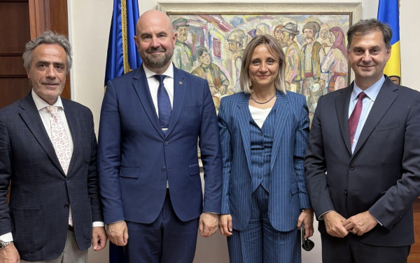 Στη Μολδαβία ο Χ. Θεοχάρης - Ελληνική τεχνογνωσία σε θέματα φορολογικών μεταρρυθμίσεων