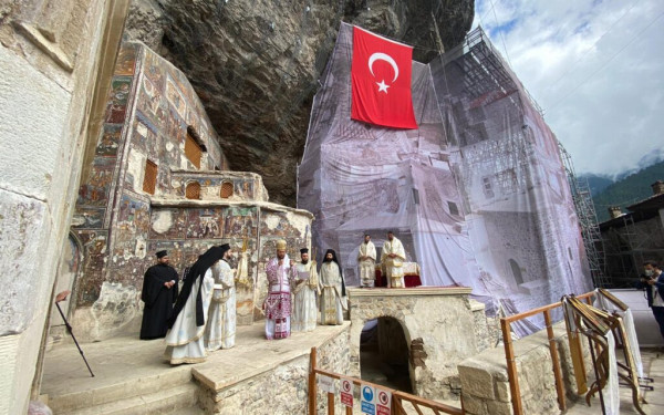 Ούτε φέτος θα τελεστεί η Θεία Λειτουργία στην Παναγία Σουμελά στην Τραπεζούντα τον Δεκαπενταύγουστο -  Αβέβαιο το μέλλον των λατρευτικών τελετών