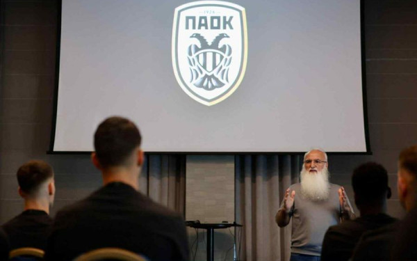 Ιβάν Σαββίδης στους ποδοσφαιριστές: «Να πεθάνετε για τον ΠΑΟΚ και τον κόσμο του»