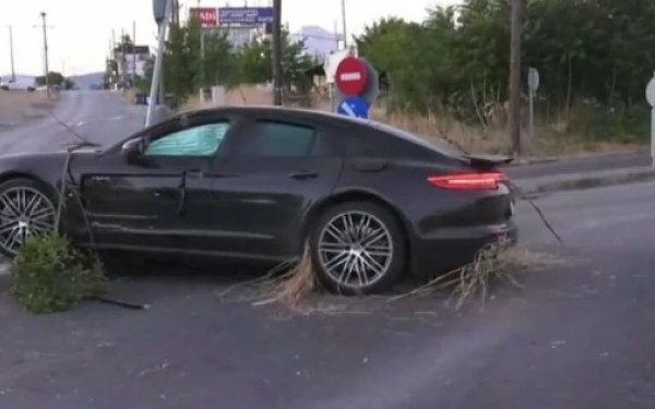 Θεσσαλονίκη - Τροχαίο με Porsche: Με τον Τρύφωνα Σαμαρά ήταν χθες η 45χρονη - «Με γύρισαν και έφυγαν» λέει ο ίδιος