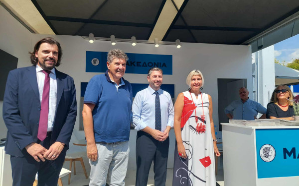 89η ΔΕΘ: Ο N. Ανδρουλάκης στο περίπτερο της Εφημερίδας «Μακεδονία» και του emakedonia.gr (βίντεο)