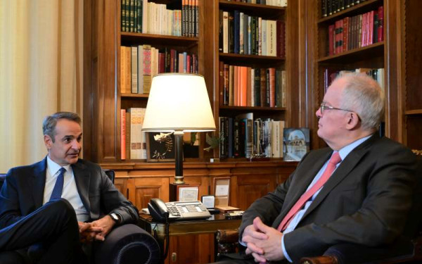 Μητσοτάκης: Μειώνουμε φόρους και αυξάνουμε τους καθαρούς μισθούς - Κάθε χρόνο το αναπτυξιακό πλεόνασμα θα επιστρέφεται στην κοινωνία με δίκαιο τρόπο