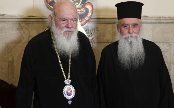 O νέος αρχιεπίσκοπος Σινά, Συμεών, στον αρχιεπίσκοπο Αθηνών και πάσης Ελλάδος Ιερώνυμο