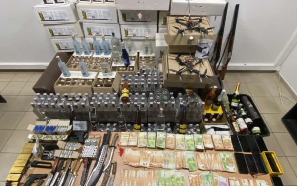 Εξαρθρώθηκε μεγάλη εγκληματική οργάνωση με λαθραία ποτά και φυτοφάρμακα - 10 συλλήψεις (βίντεο)