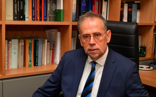 Κρυφές χρεώσεις στις δόσεις ασφαλίστρων ζωής
