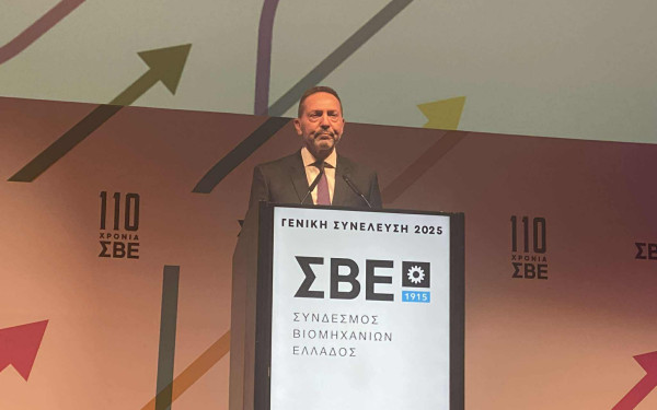 Στουρνάρας από Θεσσαλονίκη: Να παραμείνει προσηλωμένη στις μεταρρυθμίσεις η χώρα - Στρατηγικός ο ρόλος της Βόρειας Ελλάδας