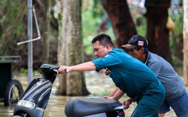 Βιετνάμ: Ο τυφώνας Μπουαλόι «σαρώνει τα πάντα» - Τουλάχιστον 19 νεκροί και 21 αγνοούμενοι