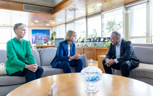 Θεσσαλονίκη: Τη Δήμαρχο Κολωνίας Henriette Reker υποδέχτηκε ο Στέλιος Αγγελούδης