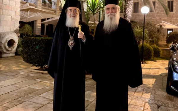 Επικοινωνία Κ. Τασούλα με τον πατριάρχη Ιεροσολύμων Θεόφιλο Γ και τον νέο αρχιεπίσκοπο Σινά Συμεών