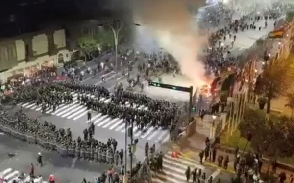 Περού: Επεισόδια σε διαδήλωση στην Λίμα μετά την ανάδειξη νέας κυβέρνησης - Τραυματίστηκαν 75 άτομα (βίντεο)