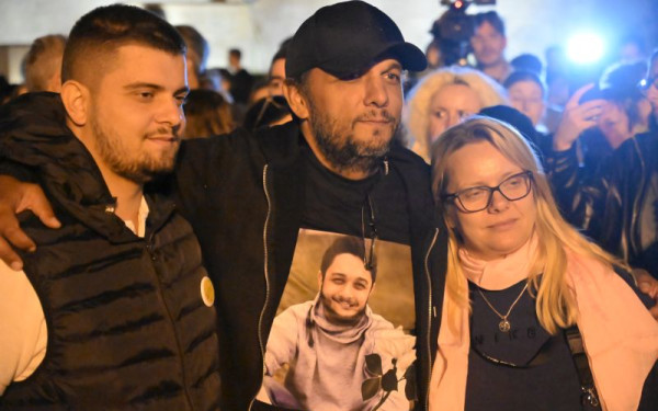 Τέμπη: Τα επόμενα βήματα μετά την αναβολή της εκταφής του Ντένις Ρούτσι