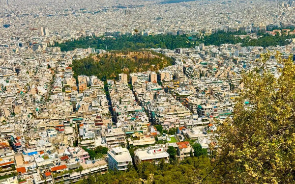 Αγορά ακινήτων: Η Αθήνα γίνεται το νέο «safe haven» και μαγνητίζει δισεκατομμύρια επενδύσεων