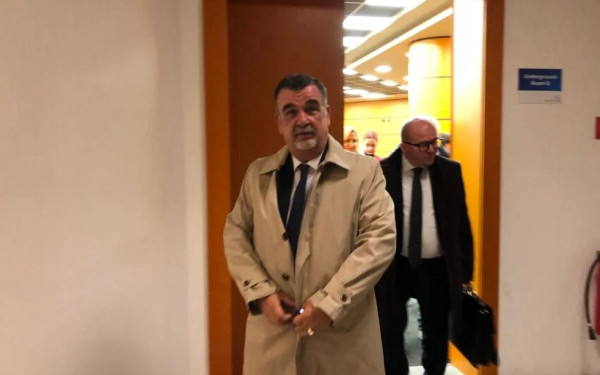 Αλβανία: Άνδρας πυροβόλησε τον δικαστή μέσα στο δικαστήριο στα Τίρανα