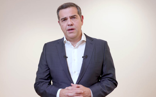 Αλ. Τσίπρας: Παραιτήθηκε από βουλευτής - «Δημοκρατικά απογυμνωμένη η Βουλή» (βίντεο)