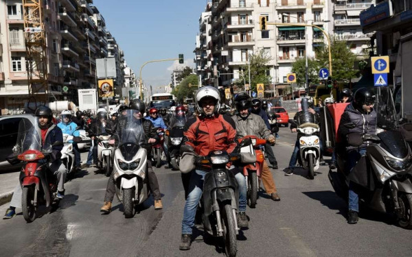 Τέλος στα delivery λόγω καύσωνα