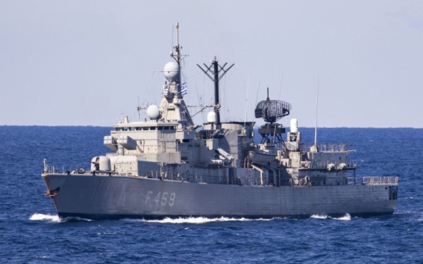 Ανοιχτά για το κοινό έως αύριο τα πολεμικά πλοία σε Θεσσαλονίκη και Πειραιά - Εορτασμοί για την 28η Οκτωβρίου