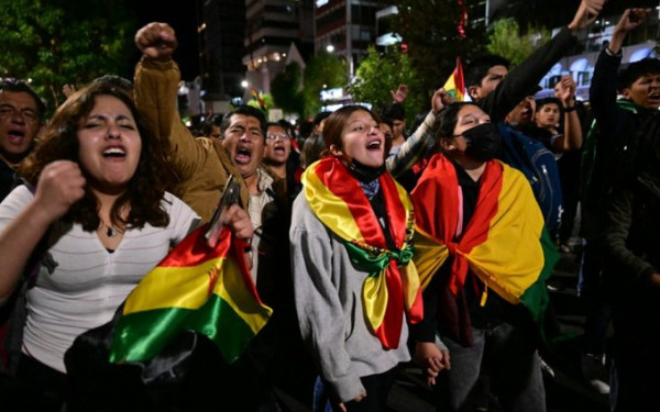 Βολιβία: Εκατοντάδες άνθρωποι στο δρόμους διαδήλωσαν κατά την εκλογή του νέου προέδρου Πας