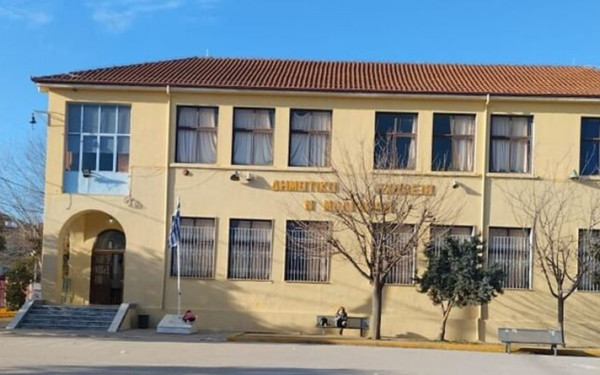 Θεσσαλονίκη: Στο στόχαστρο κλεφτών το Δημοτικό Σχολείο Νέων Μαλγάρων - Έκλεψαν αρμόνιο, καλοριφέρ και σωληνώσεις  (βίντεο)