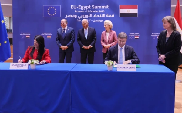 EE και Αίγυπτος υπέγραψαν δάνειο ύψους 5 δισεκατομμυρίων ευρώ