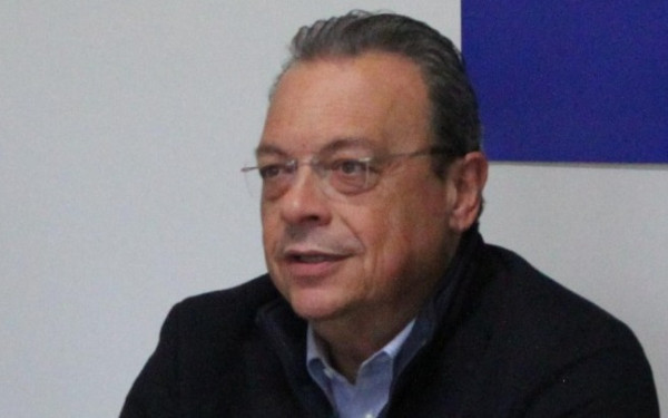 Σ. Φάμελλος: Έλεγχος της αγοράς, ρύθμιση των κερδών και μείωση του ειδικού φόρου κατανάλωσης κατά της ακρίβειας