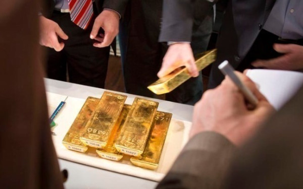 Χρυσός και ασήμι εκτοξεύονται μετά τη σύλληψη Μαδούρο – Οι αγορές ανησυχούν για γεωπολιτικούς κινδύνους